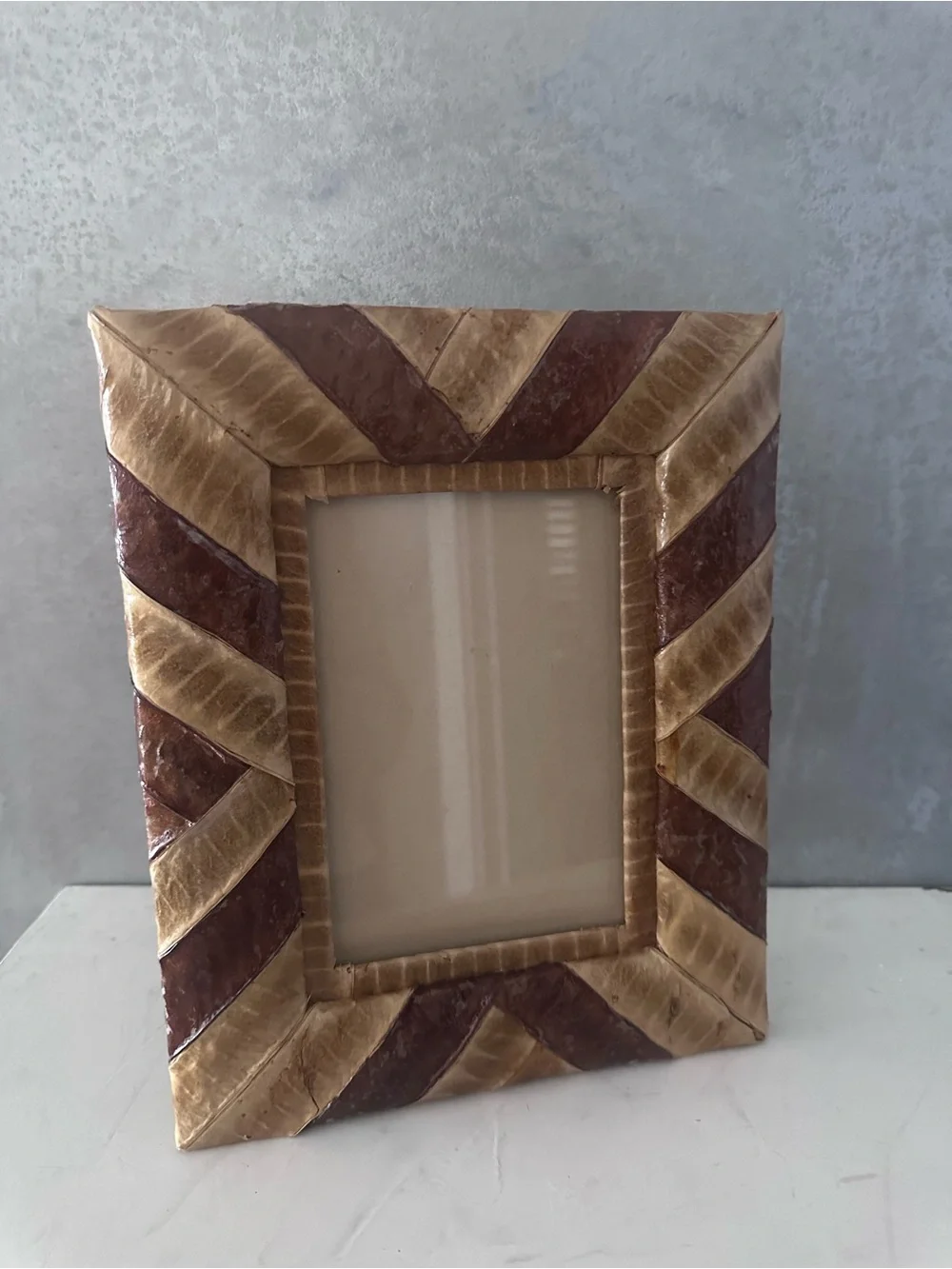 KOA SEED POD Picture Frame FITS 4x6